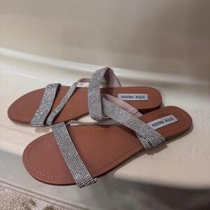 Steve Madden silver diamante sandals #glamour #flats